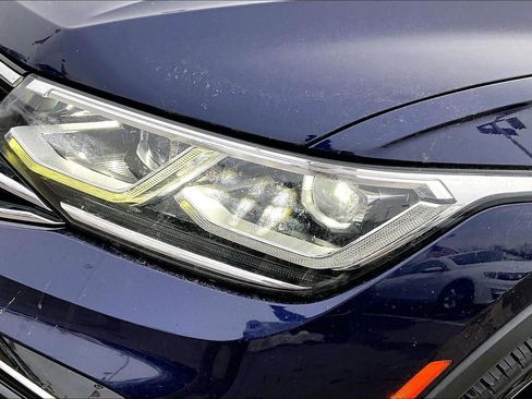 Used 2022 Volkswagen Tiguan SEL R-Line image 24