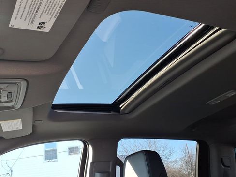 Used 2024 GMC Sierra 2500 Denali w/ Denali Reserve Package image 29