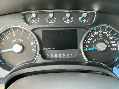 Used 2014 Ford F150 Lariat w/ Equipment Group 502A Luxury image 26