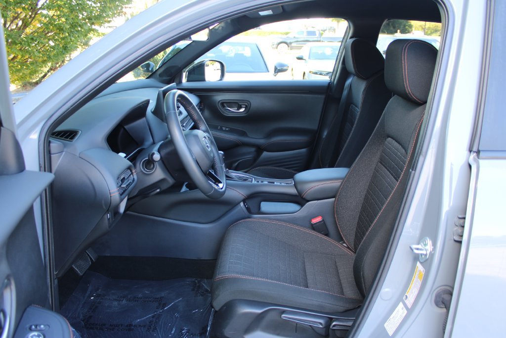 Certified 2024 Honda HR-V Sport image 10