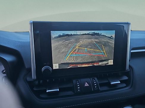 Used 2024 Toyota RAV4 XLE Premium image 25