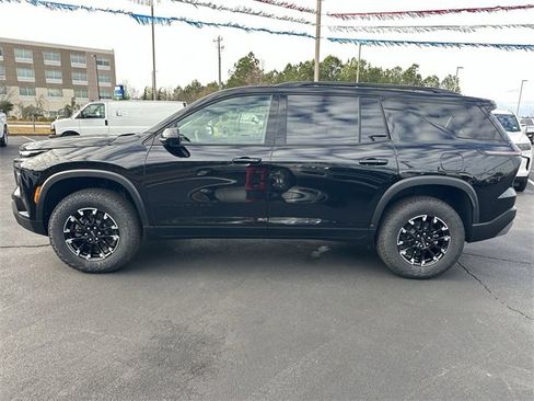 Used 2025 Chevrolet Traverse Z71 w/ Driver Confidence Package image 5