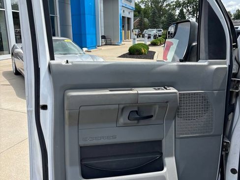 Used 2013 Ford E-150 and Econoline 150 w/ Commercial Cargo Van Pkg RWD image 11
