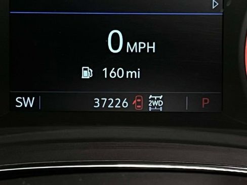 Used 2023 Chevrolet TrailBlazer RS w/ Sun and Liftgate Package image 44