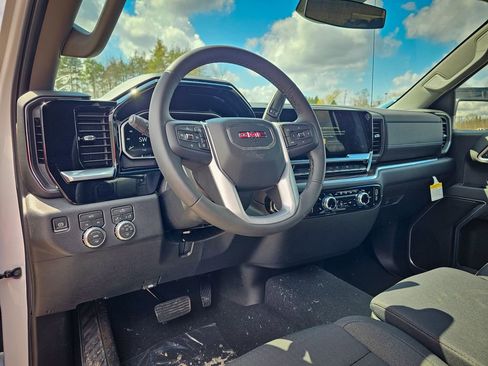 New 2026 GMC Sierra 1500 Elevation image 14