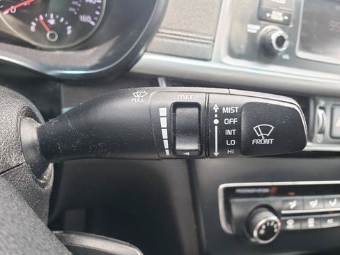 Used 2016 Kia Optima LX FWD image 26