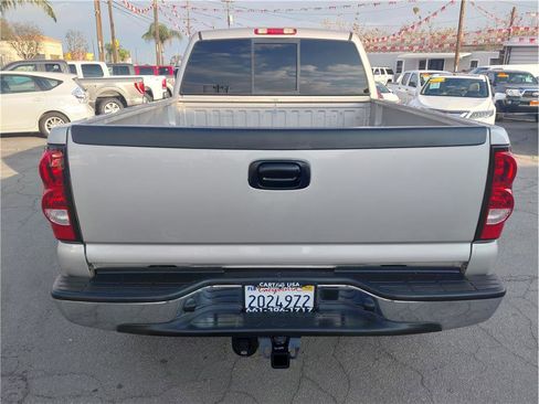 Used 2005 Chevrolet Silverado 2500 LS w/ Heavy-Duty Power Package image 10
