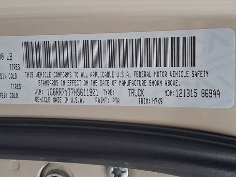 Used 2017 RAM 1500 Rebel w/ Luxury Group image 30