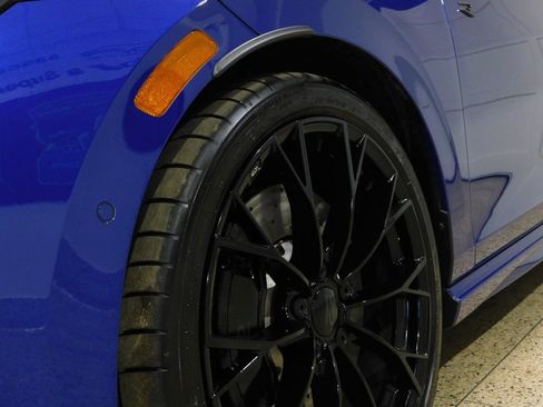 Used 2025 Volkswagen Golf R Black Edition image 23