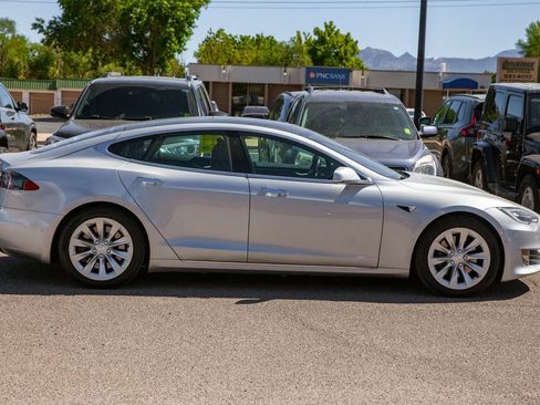 Used 2018 Tesla Model S 100D AWD/4WD image 5