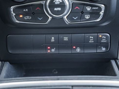 Used 2018 RAM 1500 Big Horn image 33