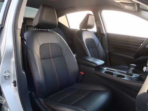 Used 2019 Nissan Altima 2.5 SR image 13