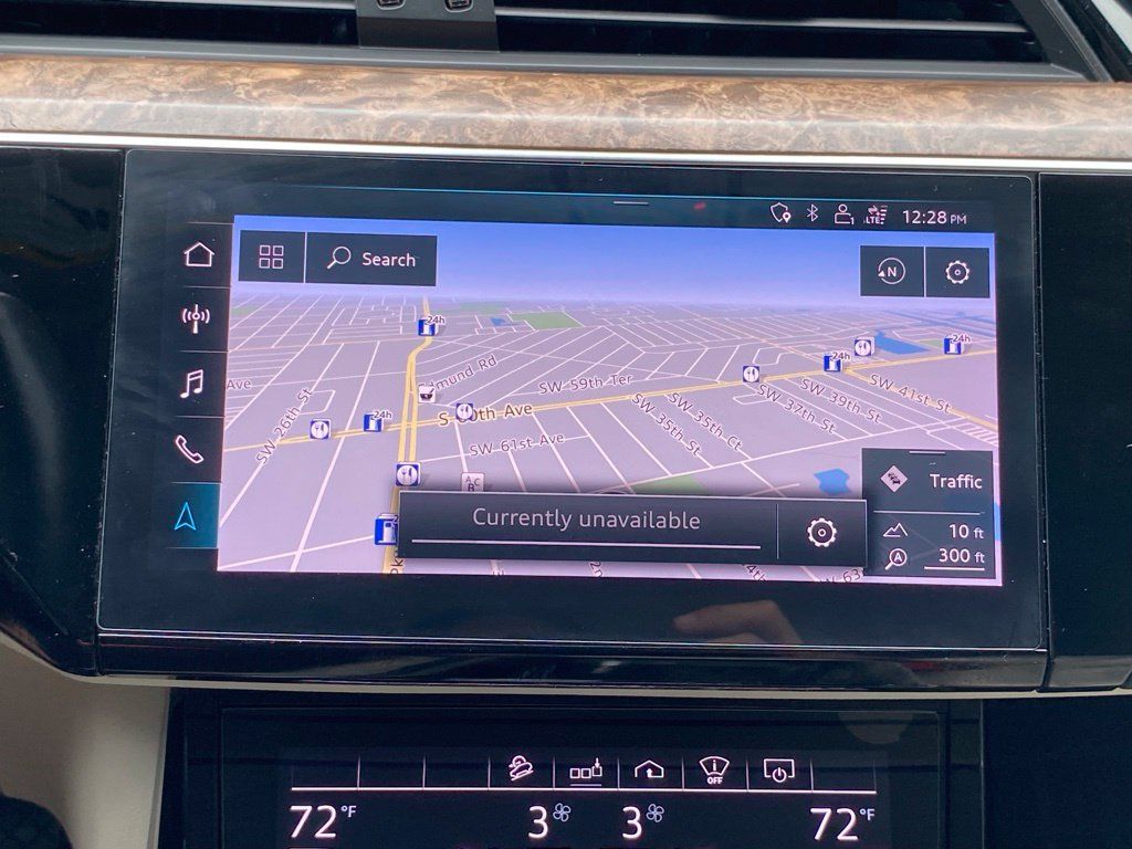 Used 2019 Audi e-tron Prestige w/ Prestige Package AWD/4WD image 28