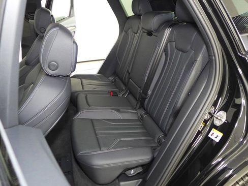 Used 2025 Audi Q5 e Premium Plus w/ Premium Plus Package AWD/4WD image 21
