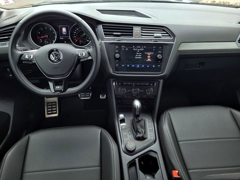 Used 2021 Volkswagen Tiguan SE R-Line image 15