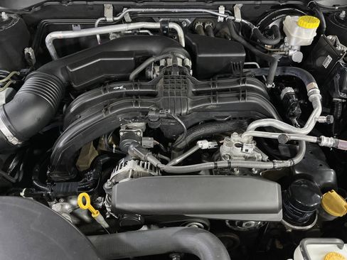 Used 2020 Subaru Outback Premium image 16