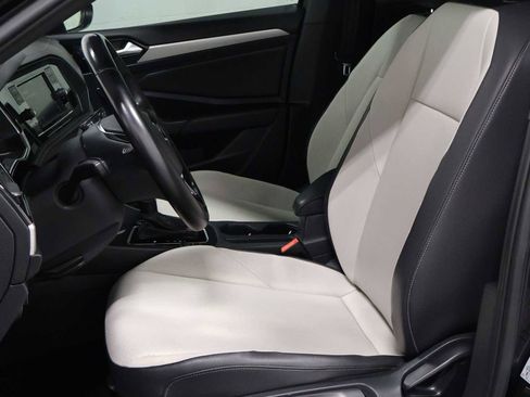 Used 2020 Volkswagen Jetta R-Line FWD image 5