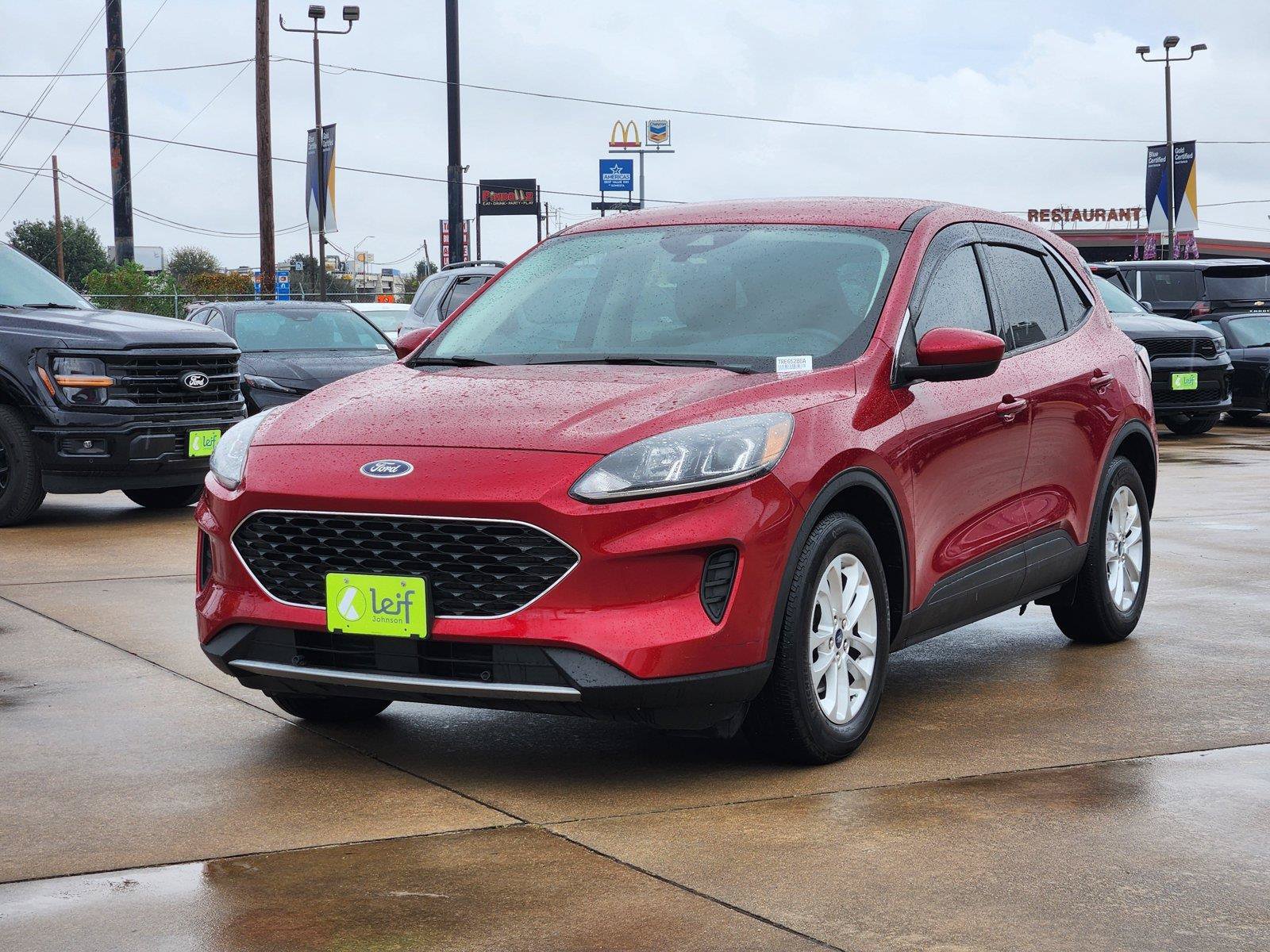 Used 2021 Ford Escape SE FWD image 3