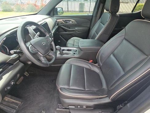 Used 2023 Chevrolet Traverse Premier w/ Redline Edition AWD/4WD image 7
