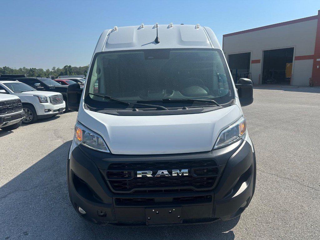 Used 2024 RAM ProMaster 2500 w/ Convenience Group FWD image 18
