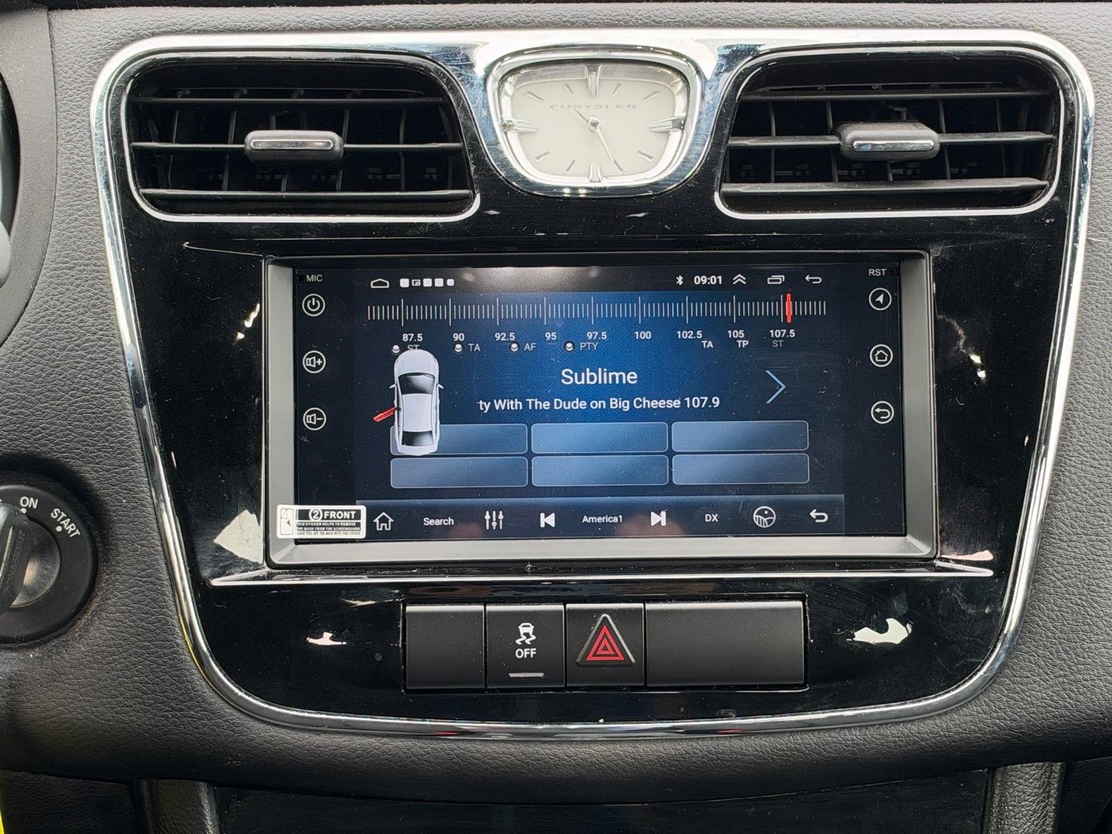 Used 2012 Chrysler 200 Touring FWD image 8