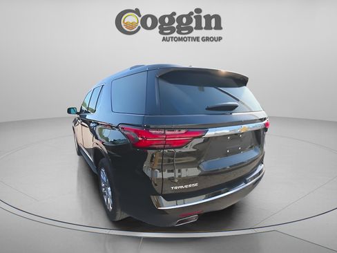 Used 2023 Chevrolet Traverse High Country w/ LPO, 'HIT The Road' Package image 7
