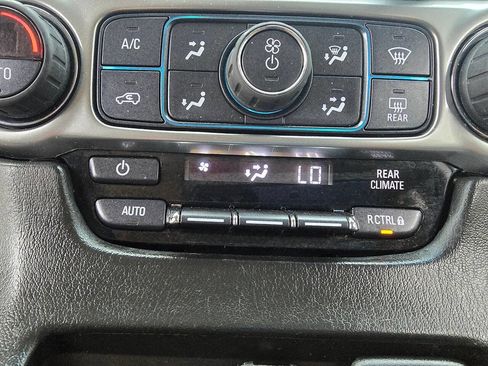 Used 2018 Chevrolet Tahoe LS image 43