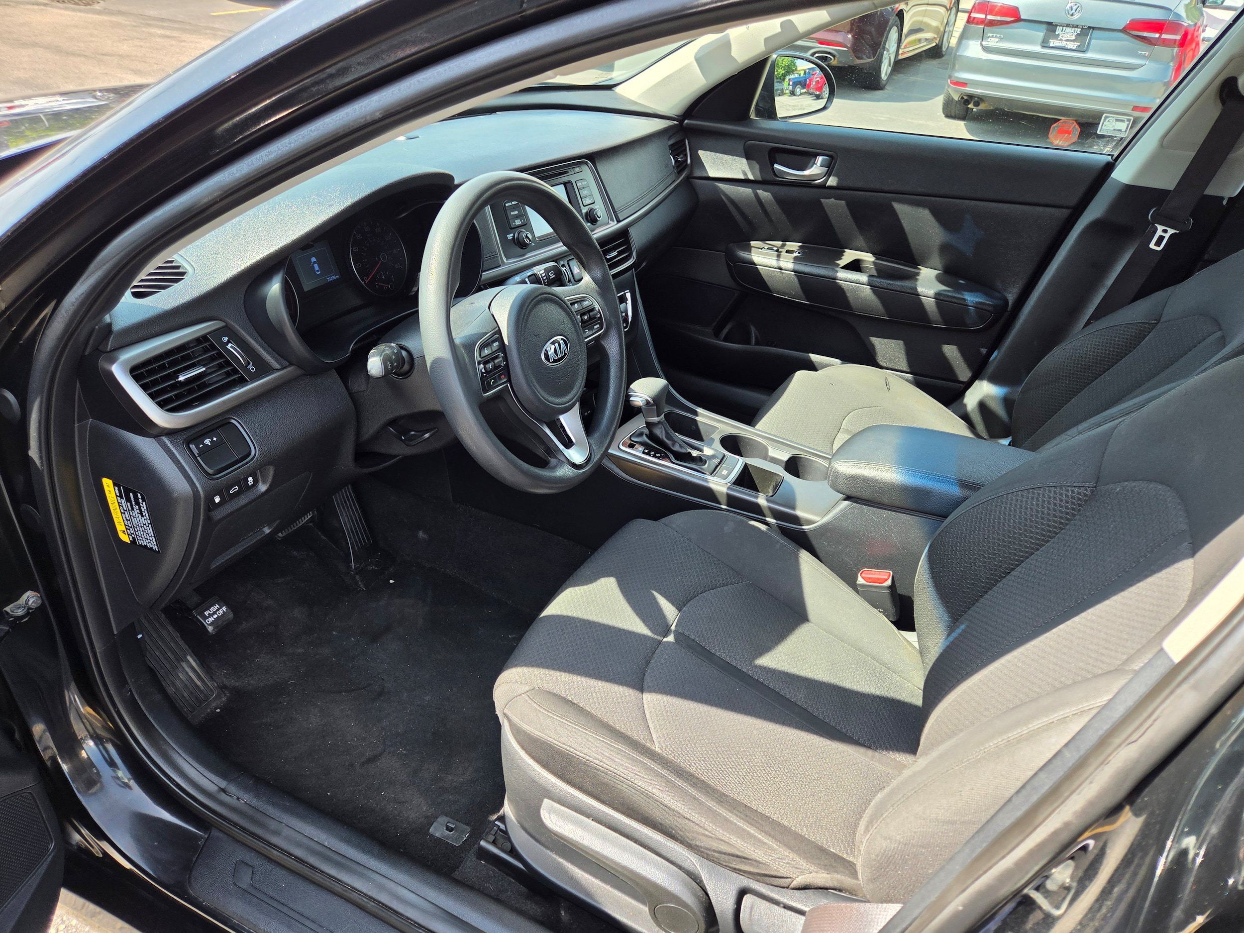 Used 2017 Kia Optima LX FWD image 4