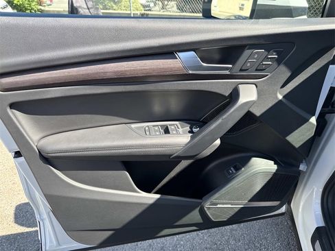 Used 2022 Audi Q5 2.0T Premium Plus w/ Premium Plus Package image 15