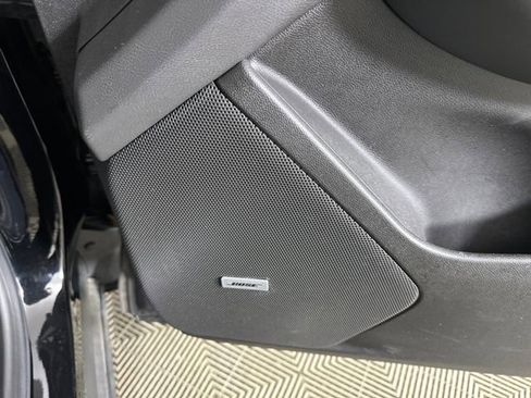 Used 2024 Cadillac XT6 Luxury image 29