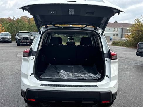 New 2026 Nissan Rogue SV image 13