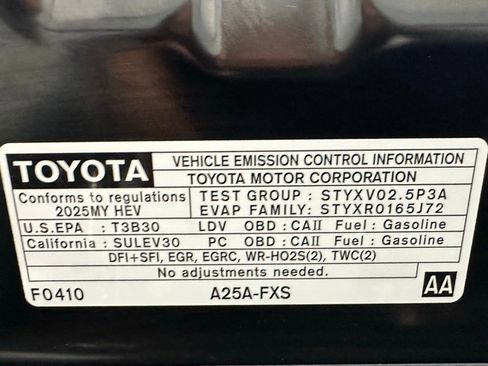 Used 2025 Toyota Camry SE image 69