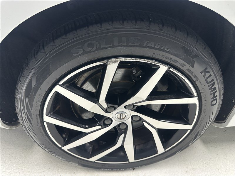 Used 2019 Volvo S60 T6 Momentum w/ Premium Package AWD/4WD image 13