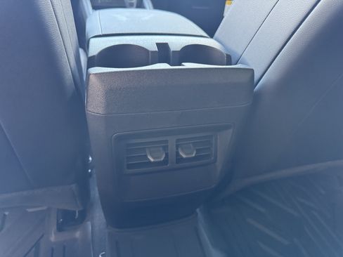 New 2026 Chevrolet Colorado Trail Boss w/ Midnight Edition AWD/4WD image 16