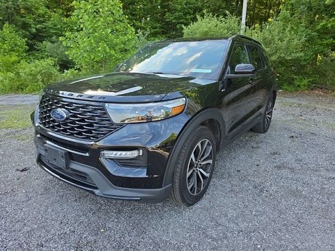 Used 2023 Ford Explorer ST-Line w/ Class IV Trailer Tow Package AWD/4WD image 8
