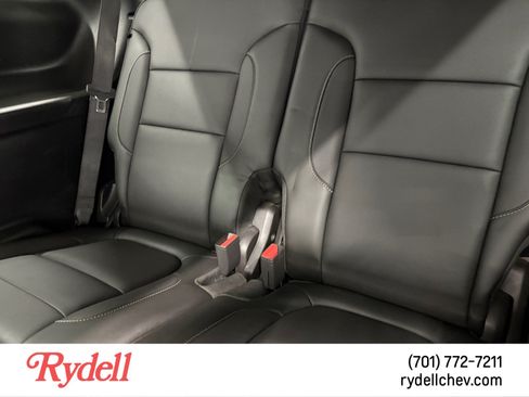 Used 2018 GMC Acadia SLT AWD/4WD image 16