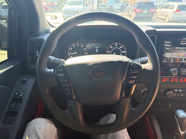 Used 2025 Nissan Frontier PRO-4X AWD/4WD image 17