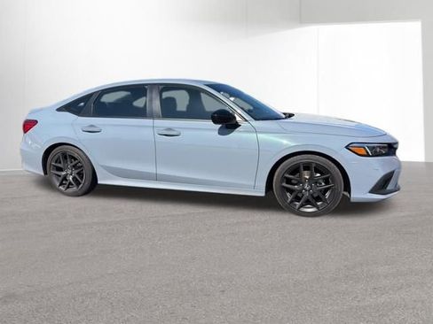 Used 2023 Honda Civic Sport image 5