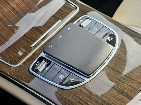Certified 2020 Mercedes-Benz GLC 300 4MATIC image 36