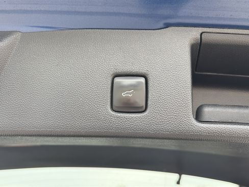 Used 2022 Ford Escape SEL AWD/4WD image 12