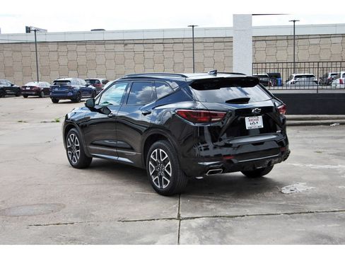 Used 2023 Chevrolet Blazer RS w/ Enhanced Convenience Package FWD image 5