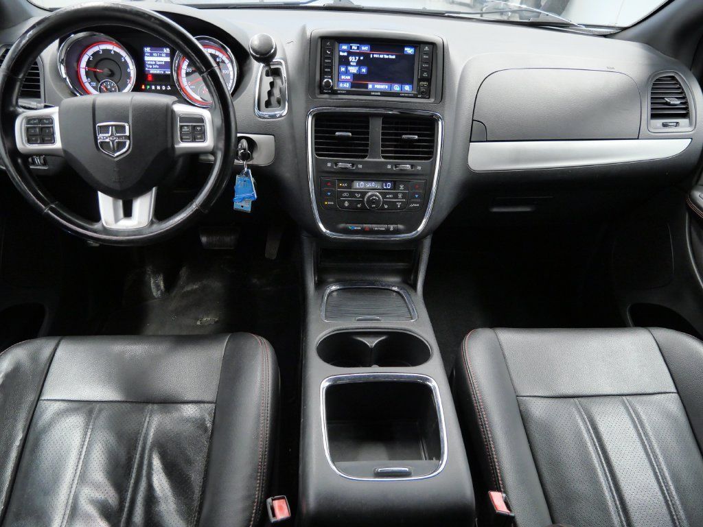 Used 2019 Dodge Grand Caravan GT FWD image 14