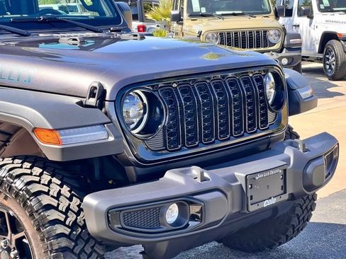 Used 2025 Jeep Wrangler Unlimited Sport S 4xe AWD/4WD image 9