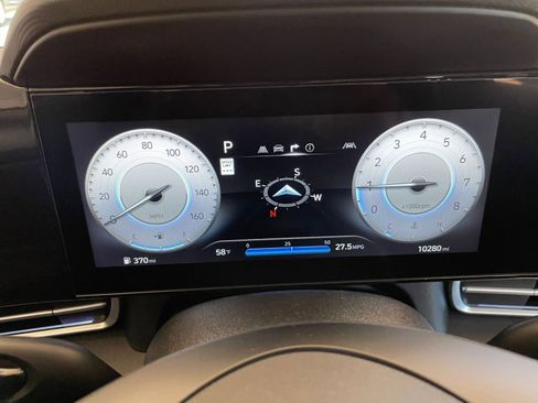 Used 2025 Hyundai Elantra SEL image 37