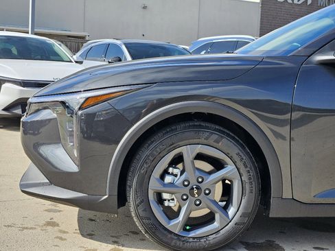 New 2026 Kia K4 LXS image 6