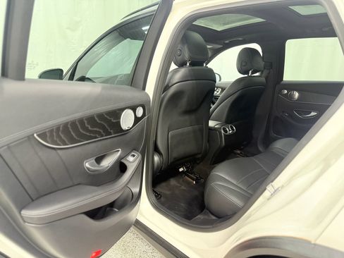 Used 2017 Mercedes-Benz GLC 43 AMG 4MATIC image 37