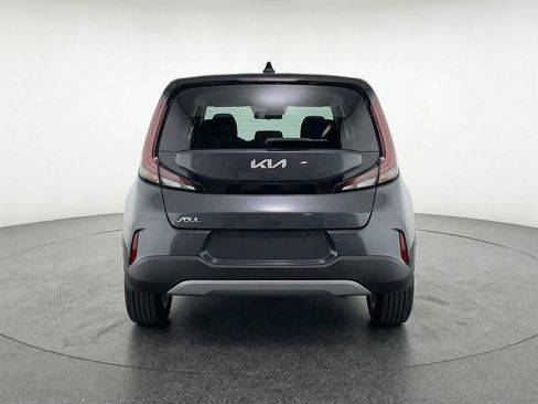 Used 2025 Kia Soul LX w/ LX Technology Package FWD image 6