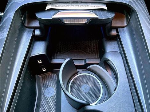 New 2026 Mercedes-Benz E 53 AMG e 4MATIC Sedan image 25