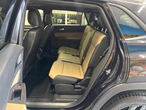 Used 2022 Volkswagen Atlas Cross Sport SE AWD/4WD image 36