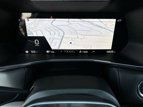 Used 2026 GMC Canyon Elevation RWD image 11